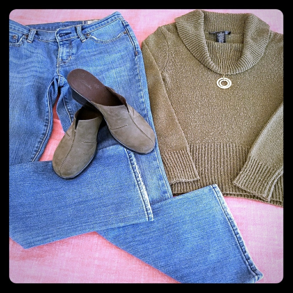 Norton Mcnaughton Petites Green Cowl neck sweater
