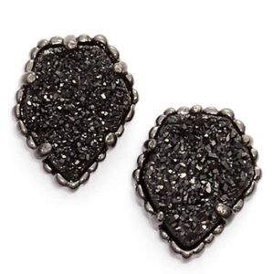TESSA DRUZY BUTTON EARRINGS