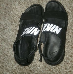 Nike sandles