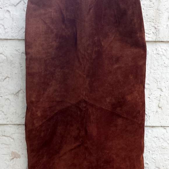 Gitano Suede Brown Skirt - Picture 2 of 4