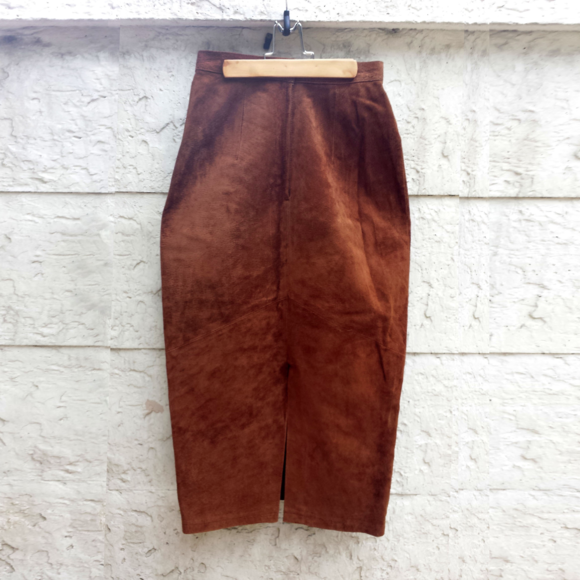 Gitano Suede Brown Skirt - Picture 3 of 4