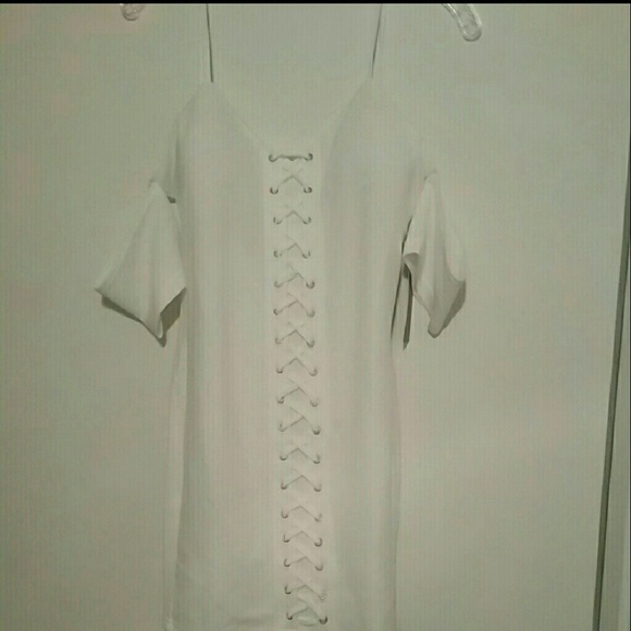 ■SOLD■New lace up cold shoulder mini dress - Picture 3 of 6