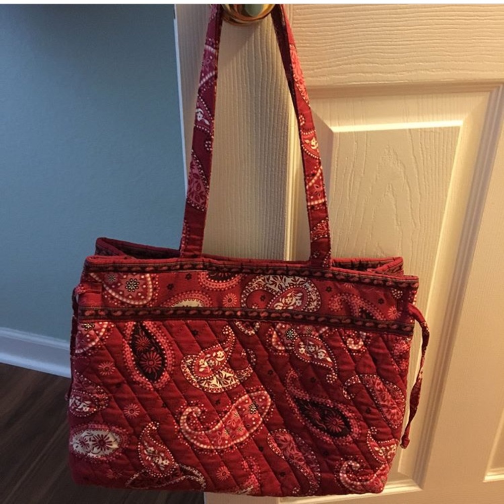 Vera Bradley mesa red shoulder bag. Asking $10.