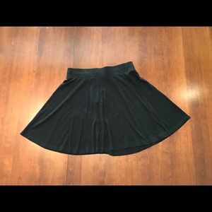 Small black Divided skater skirt