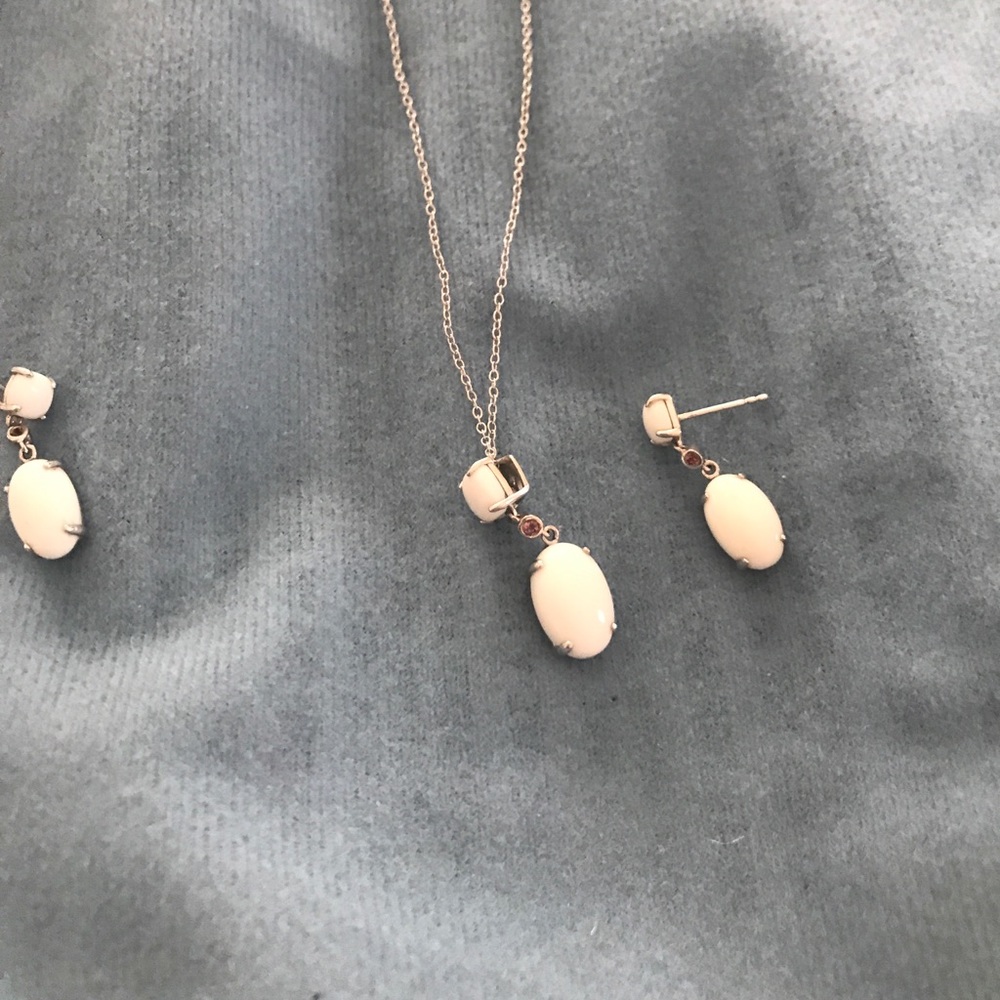 Necklace set