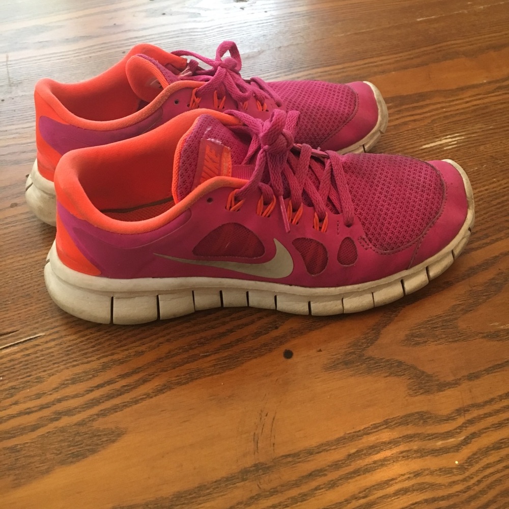 Nike Free 5.0 shoes