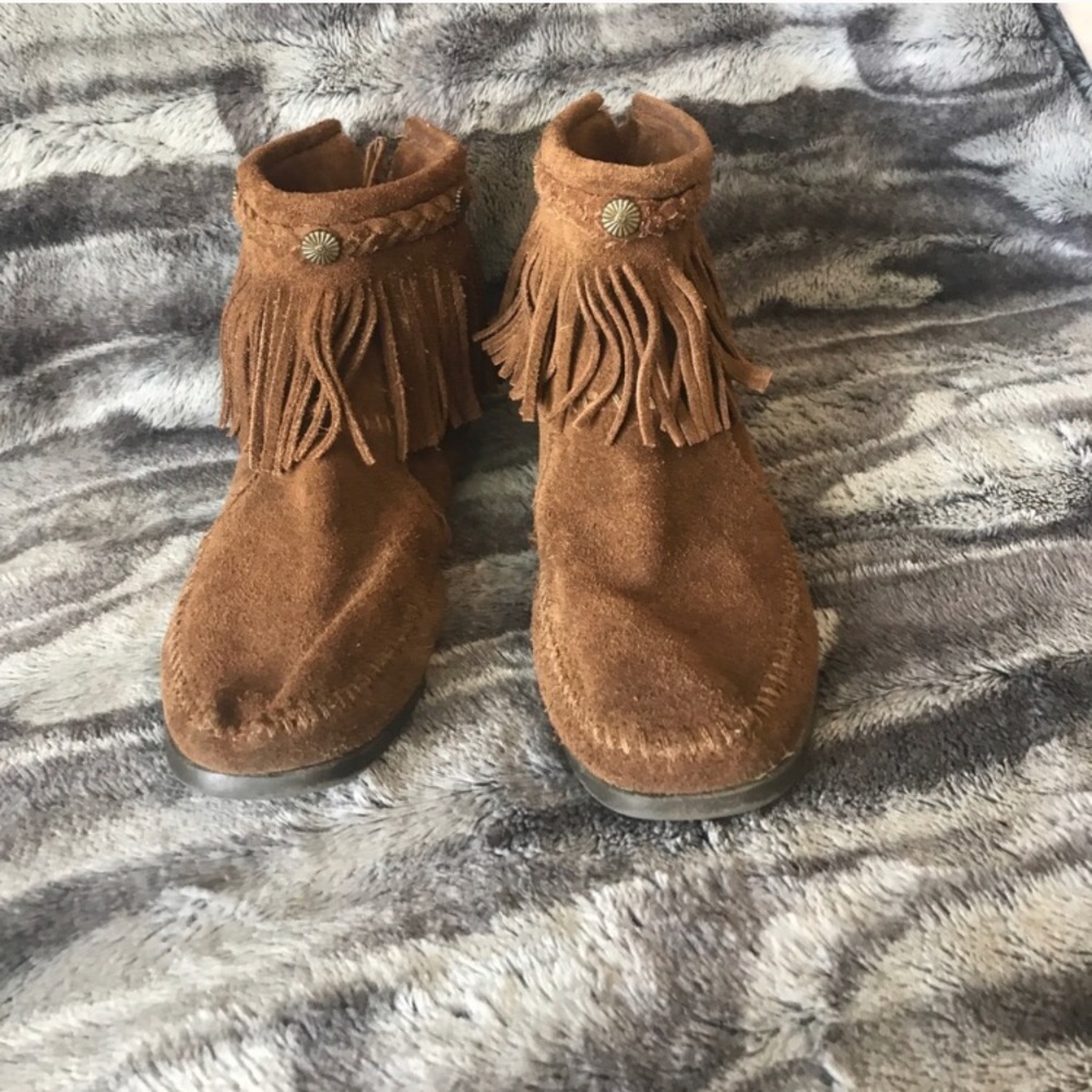 Fringed Minnetonka Low Booties