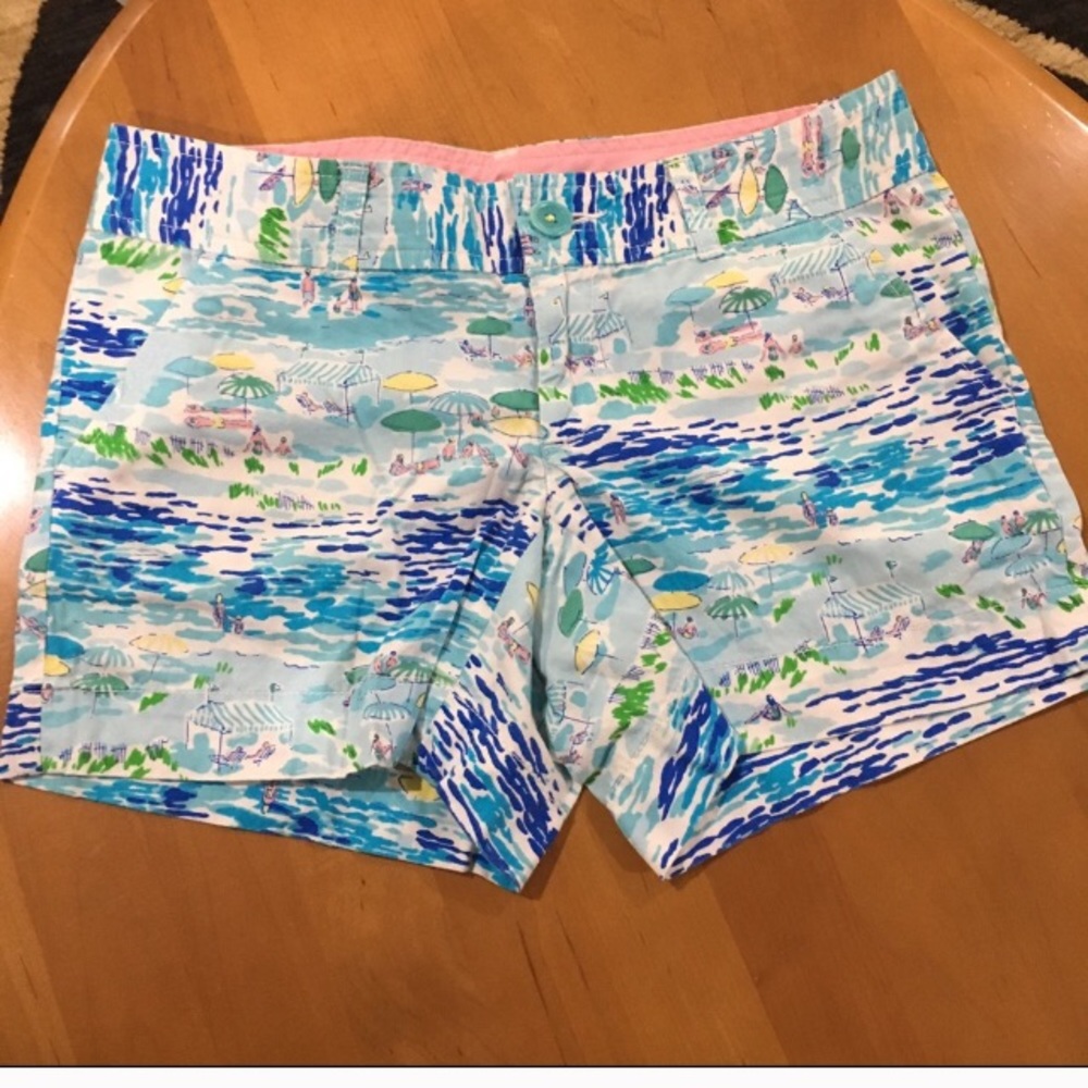 Lilly Pulitzer Beach scene Shorts