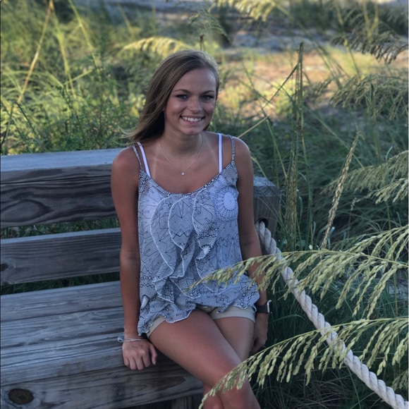 Meet your Posher, Meredith - Picture 1 of 1