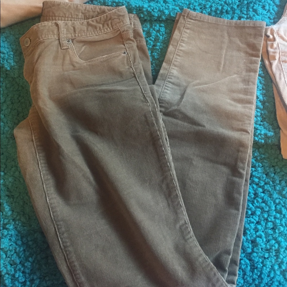 3 Pairs All Stretched All Tan In Color. - image 4