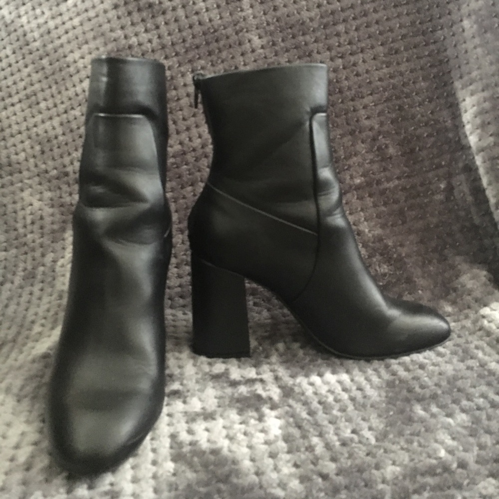 Black Boots
