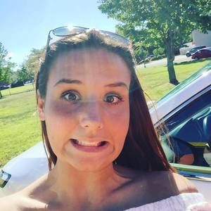 Meet your Posher, Delaney