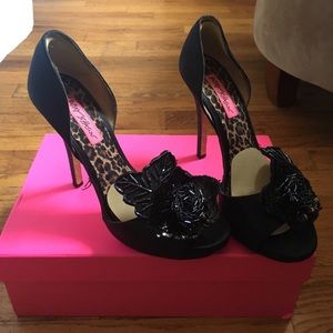 **BRAND NEW** Black Betsey Johnson Heels