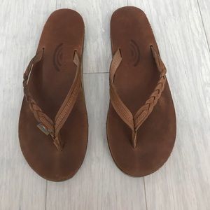 Rainbow size 8, worn once. Excellent condition.