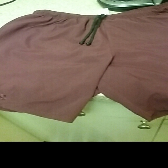 Shorts - Picture 3 of 3