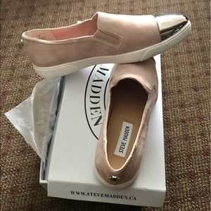 Steve Madden Blush Suede Slip