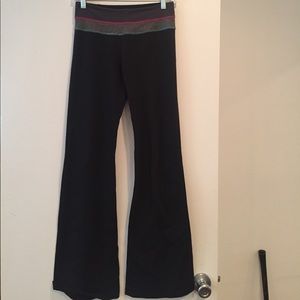 Lululemon flare leg yoga pants size 4