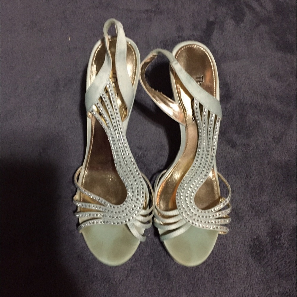 Heels size 7