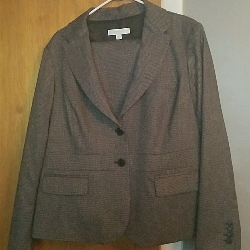New York & Co Women's Suit
