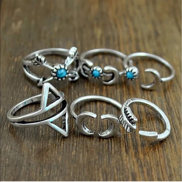 💐3/$20 6 Piece Boho Ring Set Moon & Arrow - Picture 6 of 6