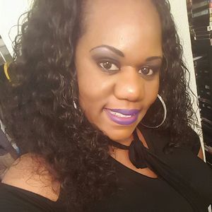 Meet your Posher, Tonya