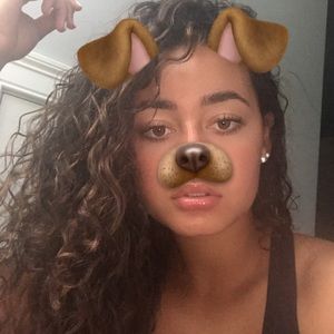 Meet your Posher, Corrina