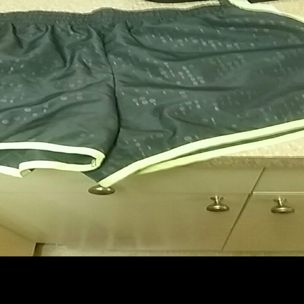Exercise shorts
