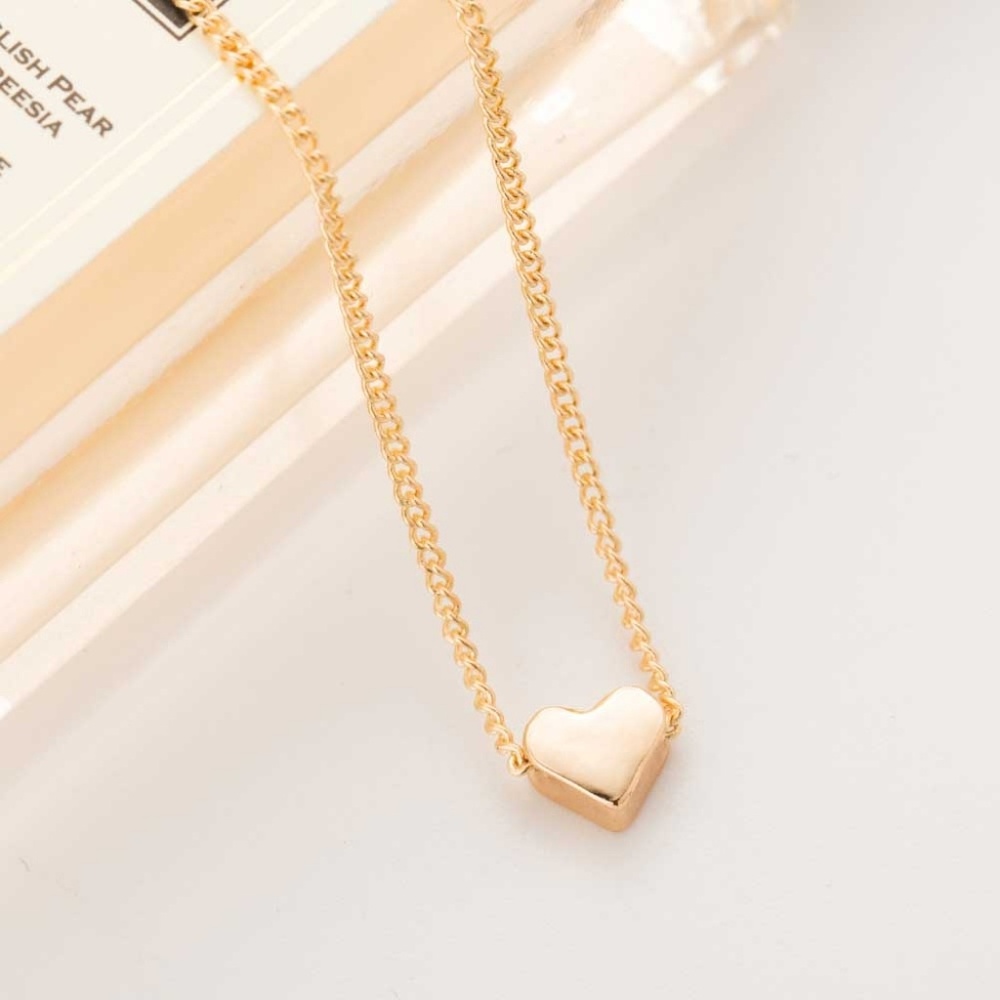 Tiny Heart Dainty Necklace