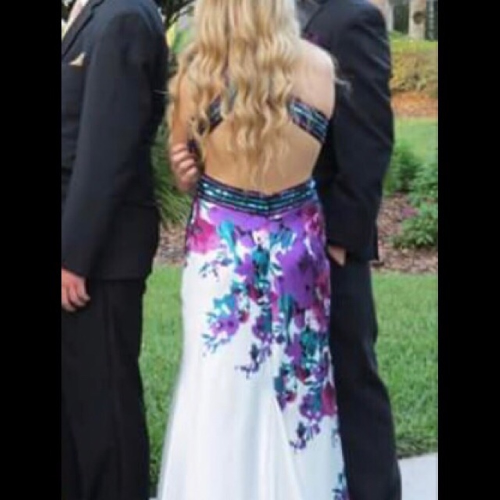 Prom Dress - Picture 2 of 3