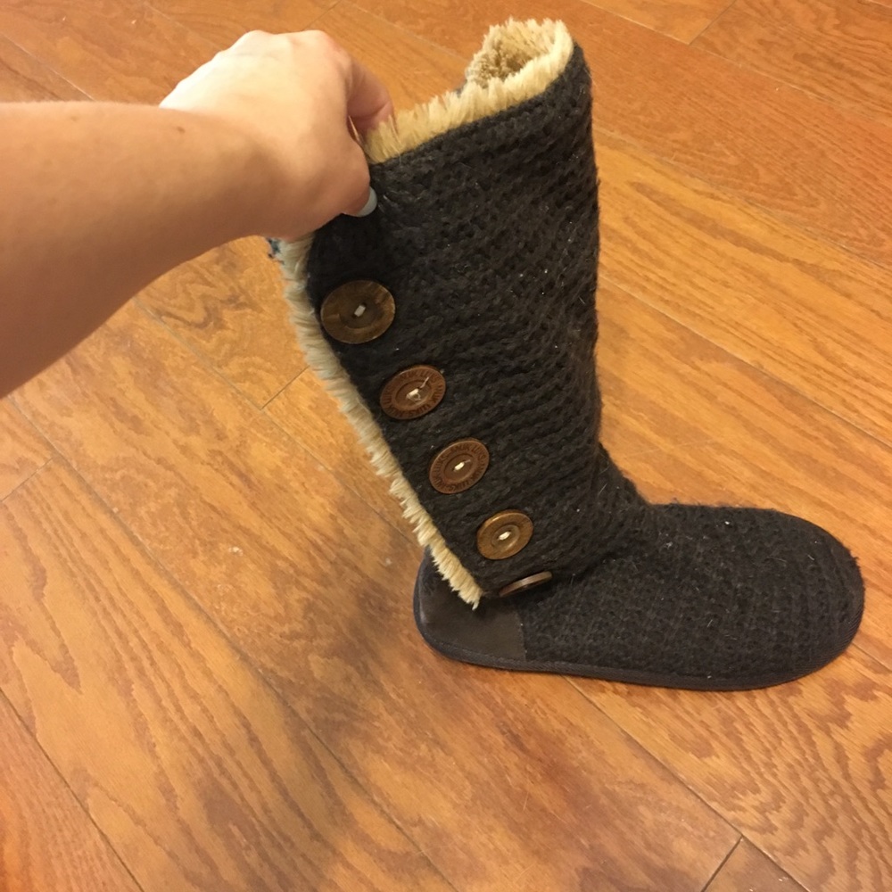 Muk Luks Cable Knit Boots