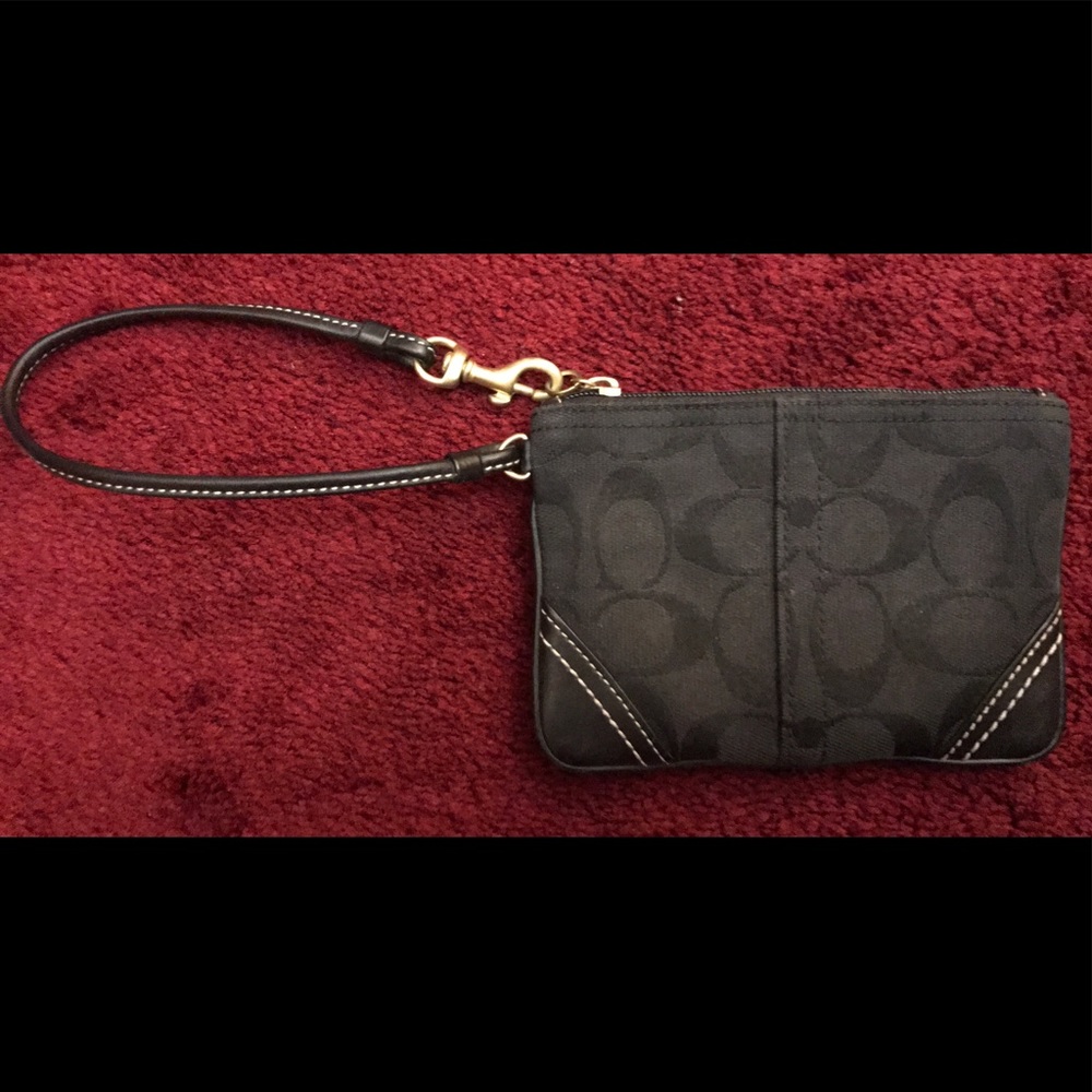 SALE🖤 Small Black Coach Wristlet