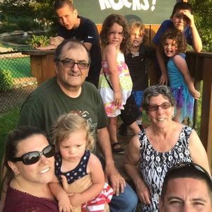 Meet your Posher, Lois