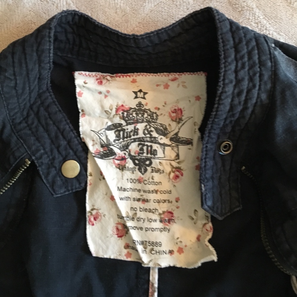 Black jacket - Picture 3 of 6