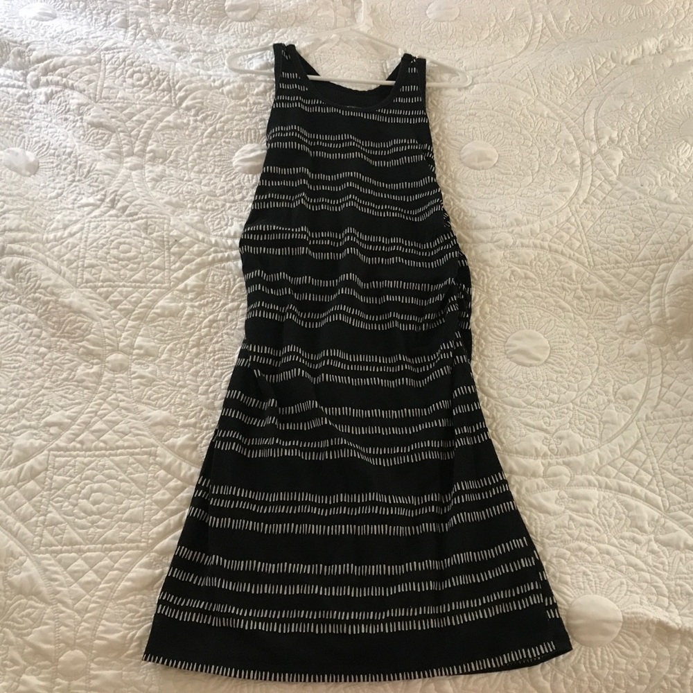 🎉 MAKE AN OFFER NEED GONE🎉LizLangeMaternityDress