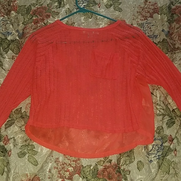 Crop top - Picture 1 of 1