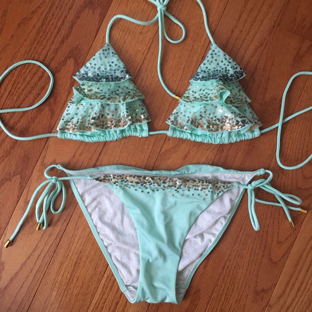 VS triangle ruffle bikini