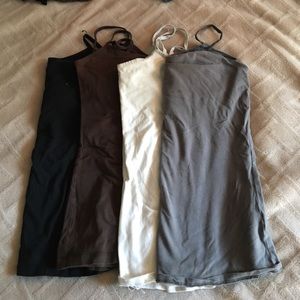 🙋🏻Tanks with built in shelf bra💜💜