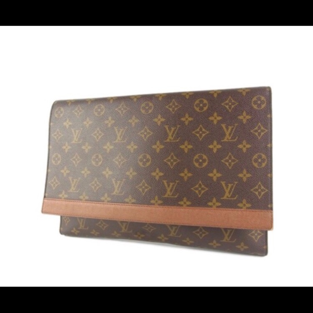 Louis Vuitton Envelope Clutch