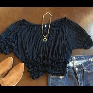 Honey punch Navy ruffles waist &sleeve top size m
