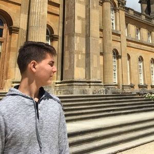 Meet your Posher, Lorenzo