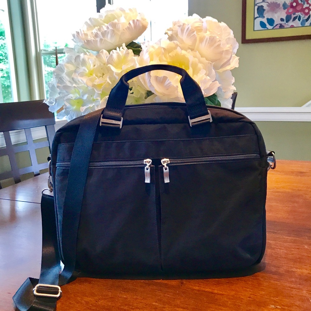 Baggallini Messenger