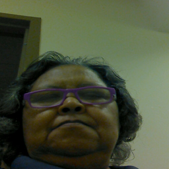 Meet your Posher, Shirley - Picture 1 of 1