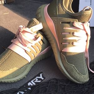 Never worn adidas tubular