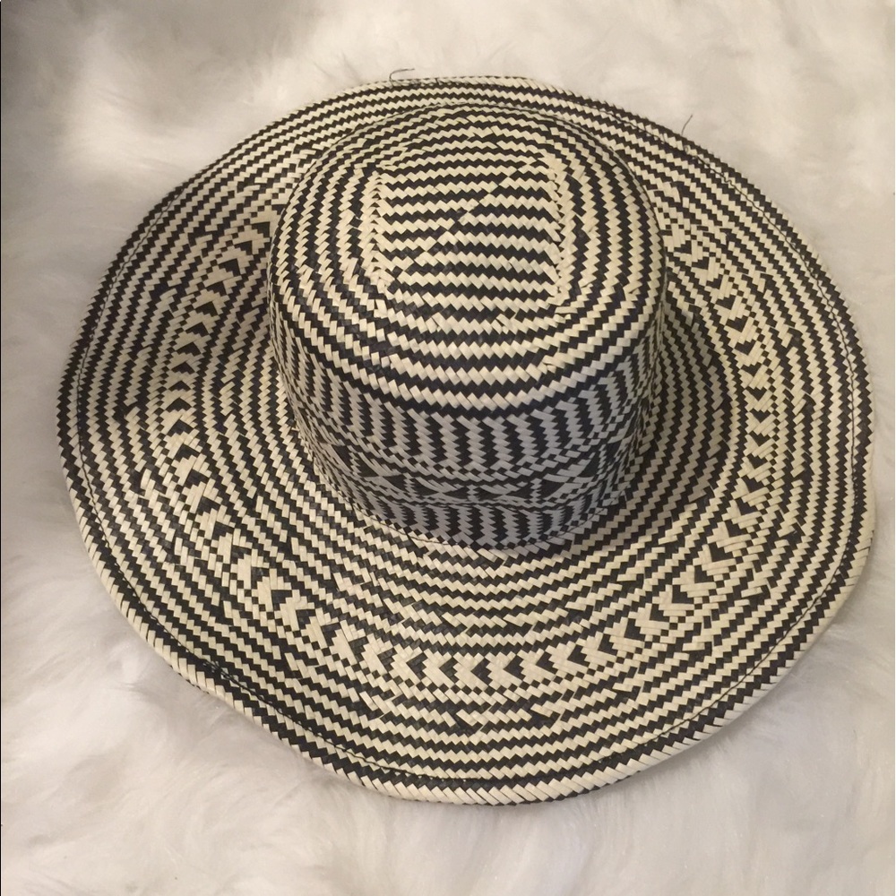NWT Torrid floppy hat