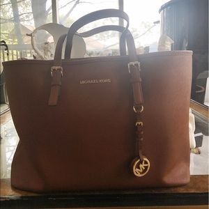 AUTHENTIC Michael Kors - Large Leather Tote
