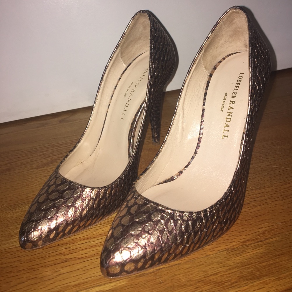 Beautiful heels!
