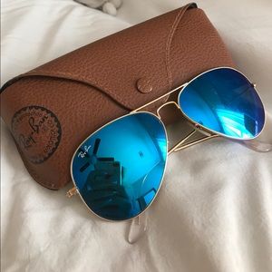 Blue / Gold Ray-Ban Aviators with Case