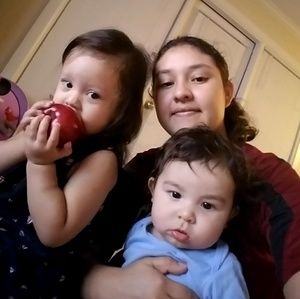 Meet your Posher, Elisa