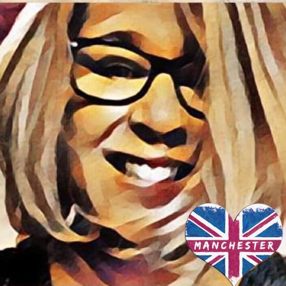 Meet your Posher, Eva - Picture 2 of 2