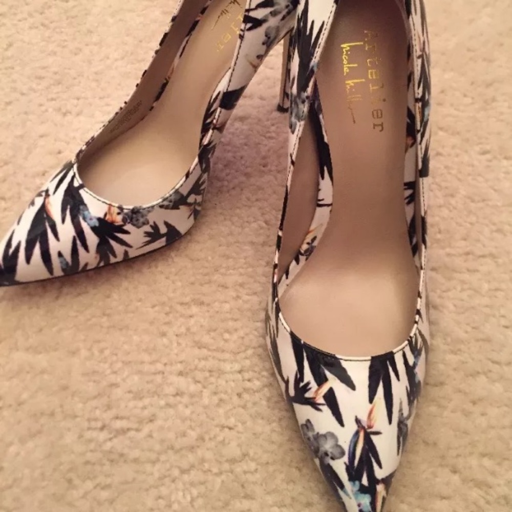New Nicole Miller Artelier high heel pumps
